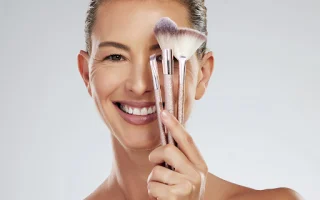 Makeup for Mature Skin: Tips and Tricks for a Youthful Glow