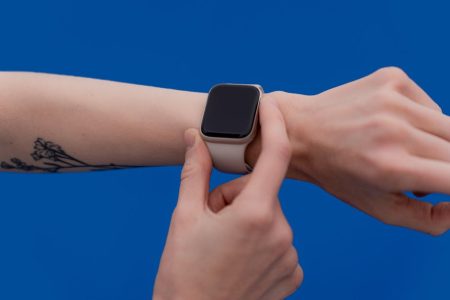 Smartwatches for Men & Women: What Really Matters in 2026