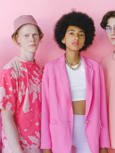 Pastel Colours for Spring Outfits That Do Not Wash You Out