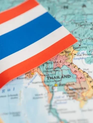 Living and Working in Thailand – What You Need to Know