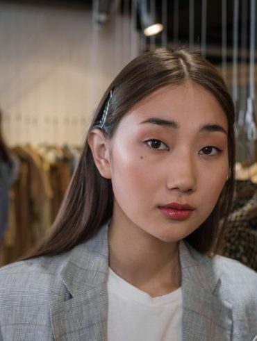 Professional Wardrobe For First Management Role: Professional Wardrobe for Your First Management Role