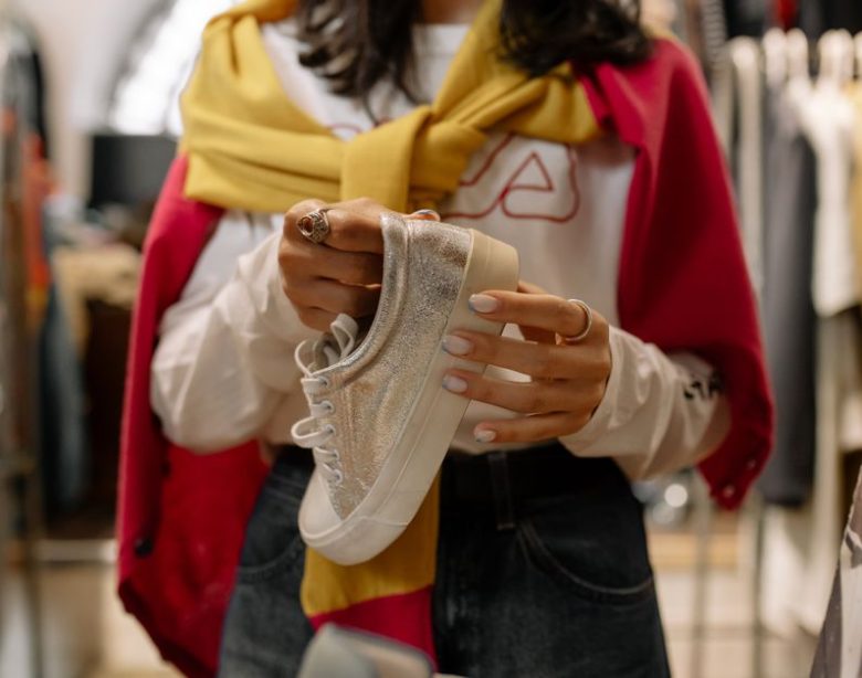 Second Hand Clothes Abu Dhabi: Where to Find Second Hand Clothes in Abu Dhabi That Actually Look Good Second Hand Clothes Abu Dhabi: Where to Find Second Hand Clothes in Abu Dhabi That Actually Look Good