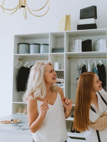 Secondhand-Only Wardrobe: 6 Lessons That Made It Work Secondhand-Only Wardrobe: 6 Lessons That Made It Work