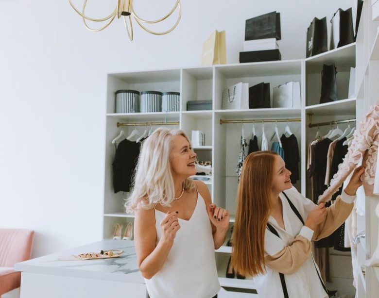 Secondhand-Only Wardrobe: 6 Lessons That Made It Work Secondhand-Only Wardrobe: 6 Lessons That Made It Work