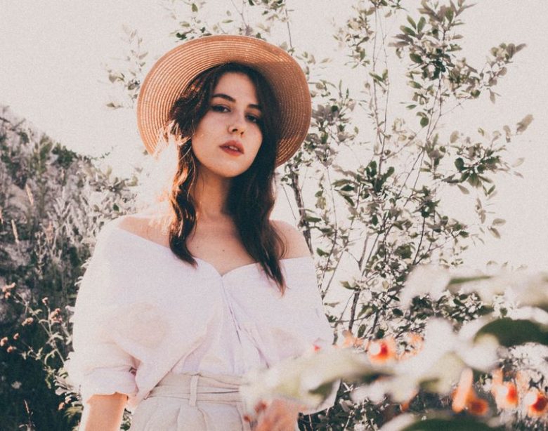 Spring Outfit Ideas For Weekend Getaways: 7 Spring Outfit Ideas for Stylish Weekend Getaways