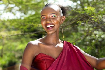 How to Choose Statement Earrings for Your Face Shape