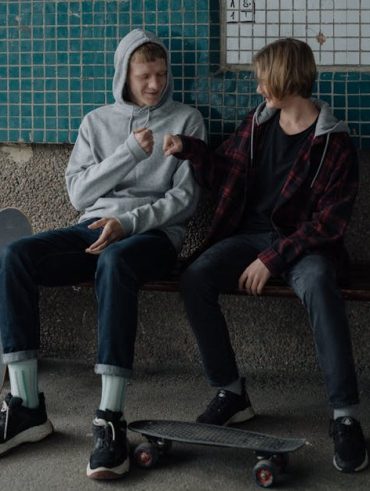 Teen Fashion for Guys: What Works and What Wastes Money Teen Fashion for Guys: What Works and What Wastes Money