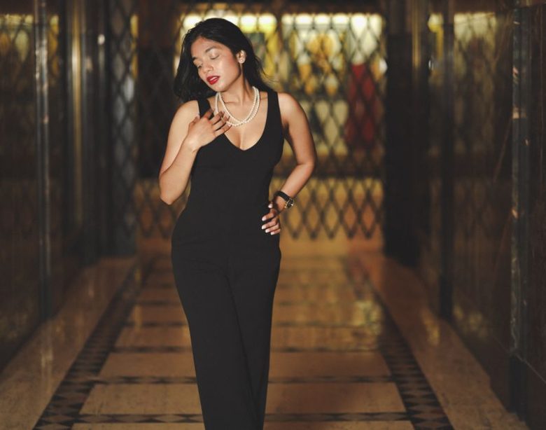 What to Wear to a Winter Wedding Without Freezing