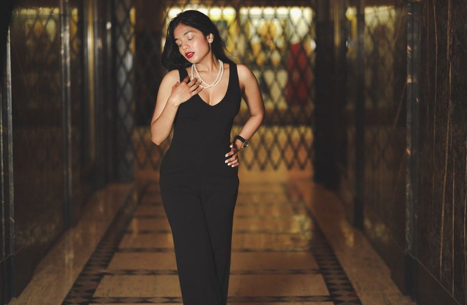 What to Wear to a Winter Wedding Without Freezing